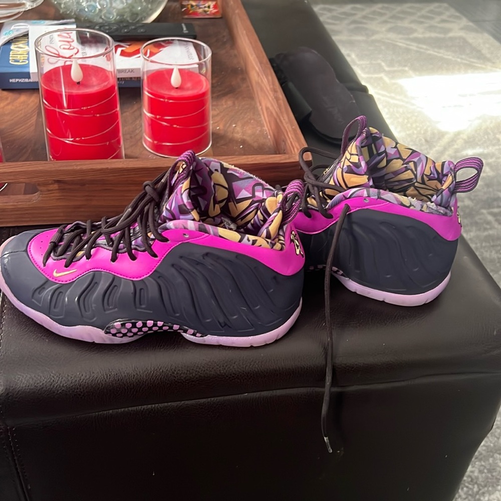 Nike kids Little Posite in purple/black in great used condition size 4y